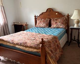 Bed frame, waterbed