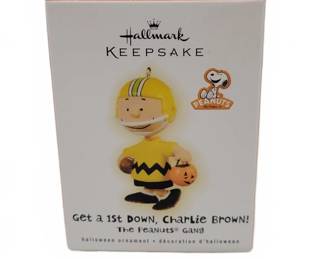 Hallmark Keepsake Charlie Brown Ornament