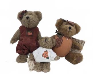 Boyds Bears Plush with Fall Outfits