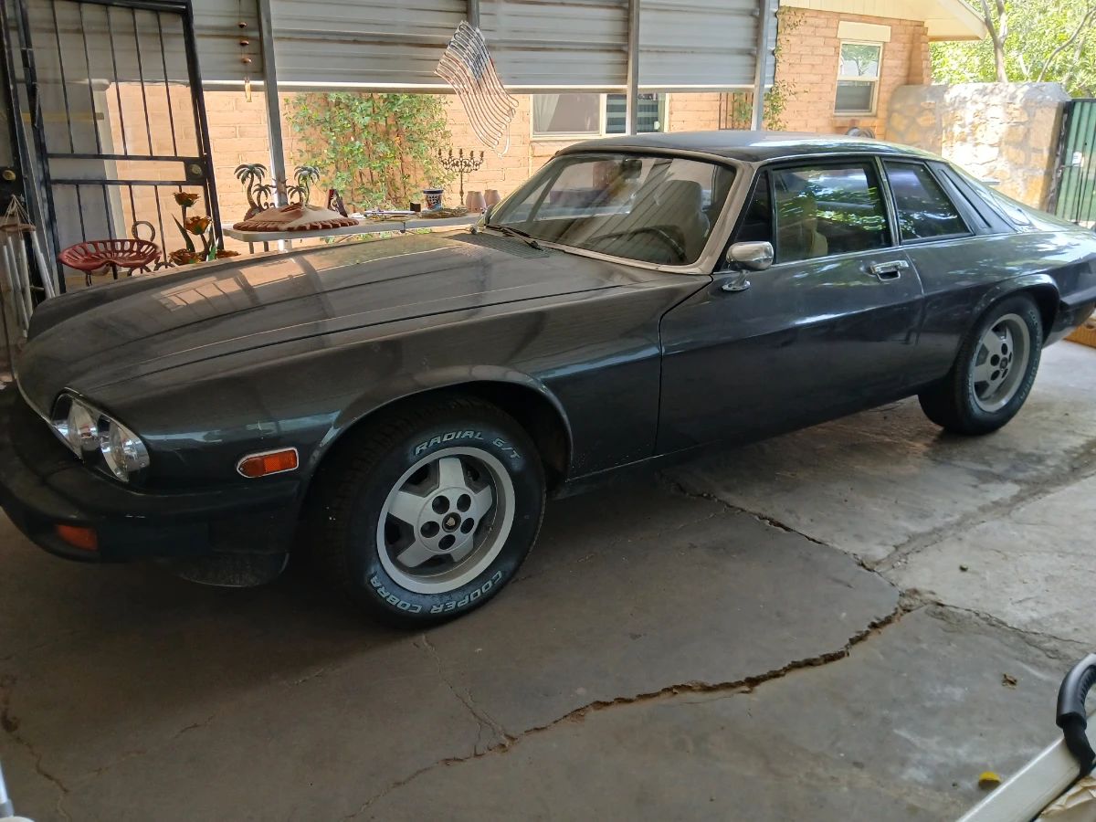 1976 Jaguar XJ-S Coupe with 350 Chevy engine rebuilt