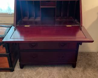 35x17x41 secretary desk