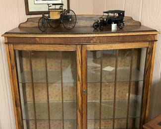 Vintage double door display cabinet -51x12x41
