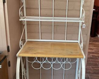 Bakers Rack-68x28x17