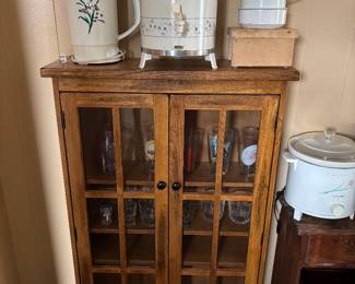 Hutch/Curio (narrow)