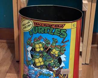 Vintage turtles tin
