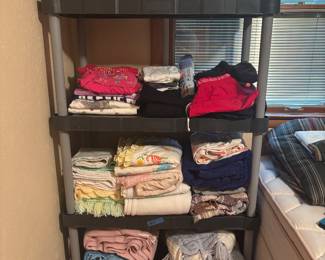 Mixed linens