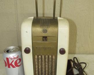 1940's Westinghouse Refriderator Style Radio