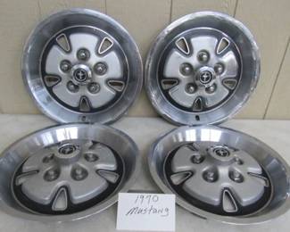 1970 Mustang Hubcaps 