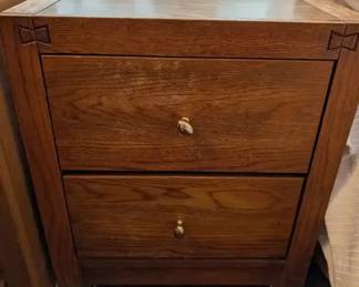 Lea Nightstand