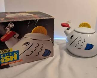 2 Kamenstein Fish Teapots