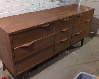 Harmony House Mid Century Dresser