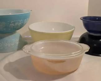 Vintage Bowls Pyrex FireKing