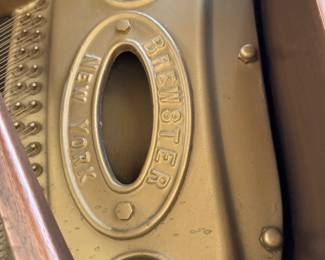 #4 - $1,000-BREWSTER NY Baby grand piano Early 20th cent 