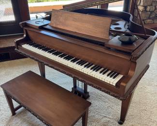 #4 - $1,000-BREWSTER NY Baby grand piano Early 20th cent 