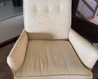 #29 -$700-1 Vintage Danish armchair 33Wx31Dx37T
