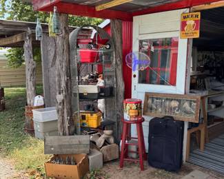 0608 Easy Street Vintiques