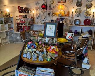 0603 Easy Street Vintiques