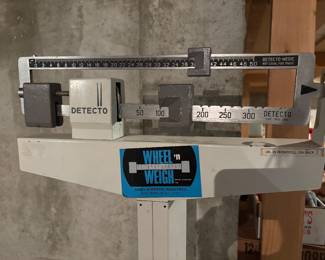 FLOOR SCALE