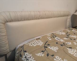 HEADBOARD FULL/QUEEN HEADBOARD