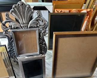 PICTURE FRAMES