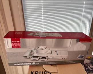MANDOLINE SLICER - NIB