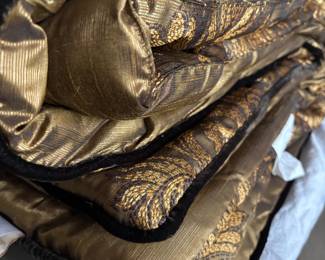 COMFORTER SET