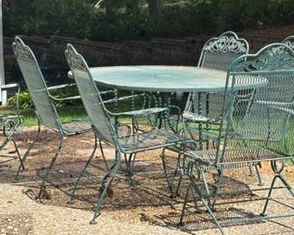PATIO TABLE AND 6 CHAIRS