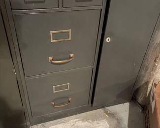 FILE CABINET WITH STORAGE