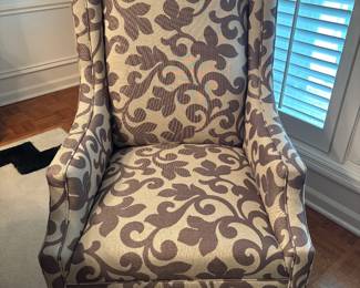 4 CHAIRS - COULD SERVE AS DINING CHAIRS IN GREAT CONDITION