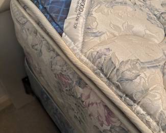 MATTRESS SET