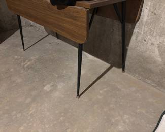 DROP LEAF TABLE