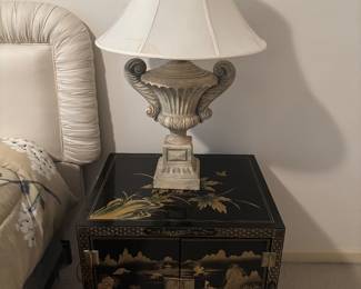 LAMPS AND PAIR OF NIGHTSTANDS