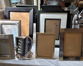 PICTURE FRAMES