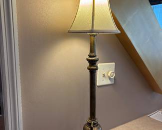 PAIR OF LAMPS