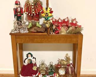 Levenger Table And Christmas