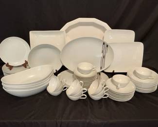 White Dinnerware Set