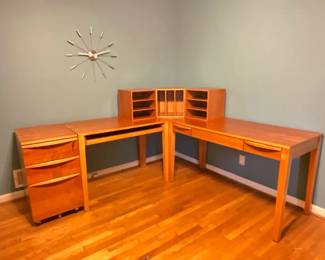 MCM Levenger Desk