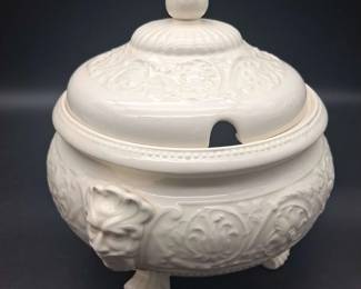 Wedgewood Patrician Queens Ware Large Covered Soup Tureen