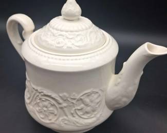 Wedgewood Patrician Queens Ware Tea Pot