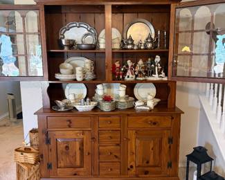 Ethan Allen Hutch
