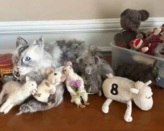 SU242Stuffed Animals