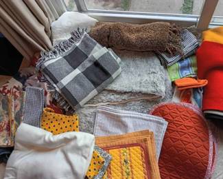 SU226Linen Fabric And Material Lot
