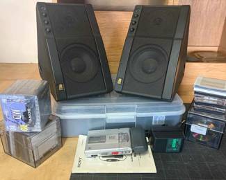 SU101VSilver Sony MZR50 Portable Minidisc Recorder AR Speaker Set with discs