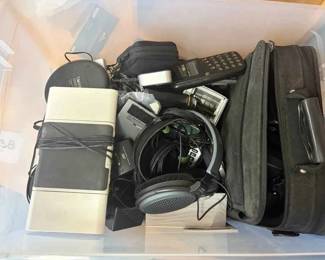 SU138Electronics Mystery Lot