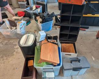 SU137Miscellaneous Office Lot