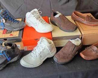 SU160Vintage Shoe Collection
