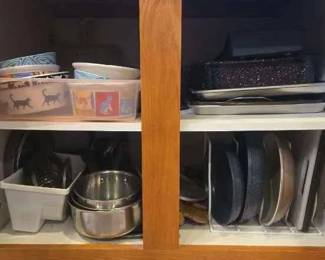 SU215Kitchen Pots And Pans And Other Items Mystery Lot UPDATED