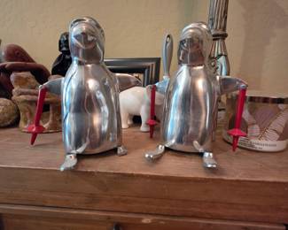 Ski penguin pair (ski broke and missing pole on one)