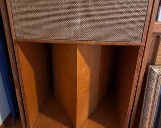 Klipsch La Scala fully horn-loaded loudspeaker. (1 of 2, matching pair). Sold as a pair. $2000.00 obo.
