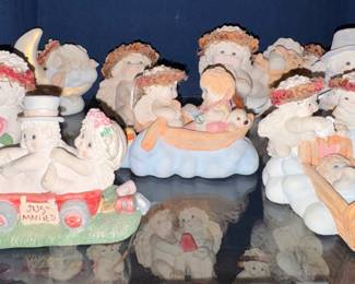 Vintage 1990's  Dreamsicles cherub angel figurines. $4 each for bigger size.
